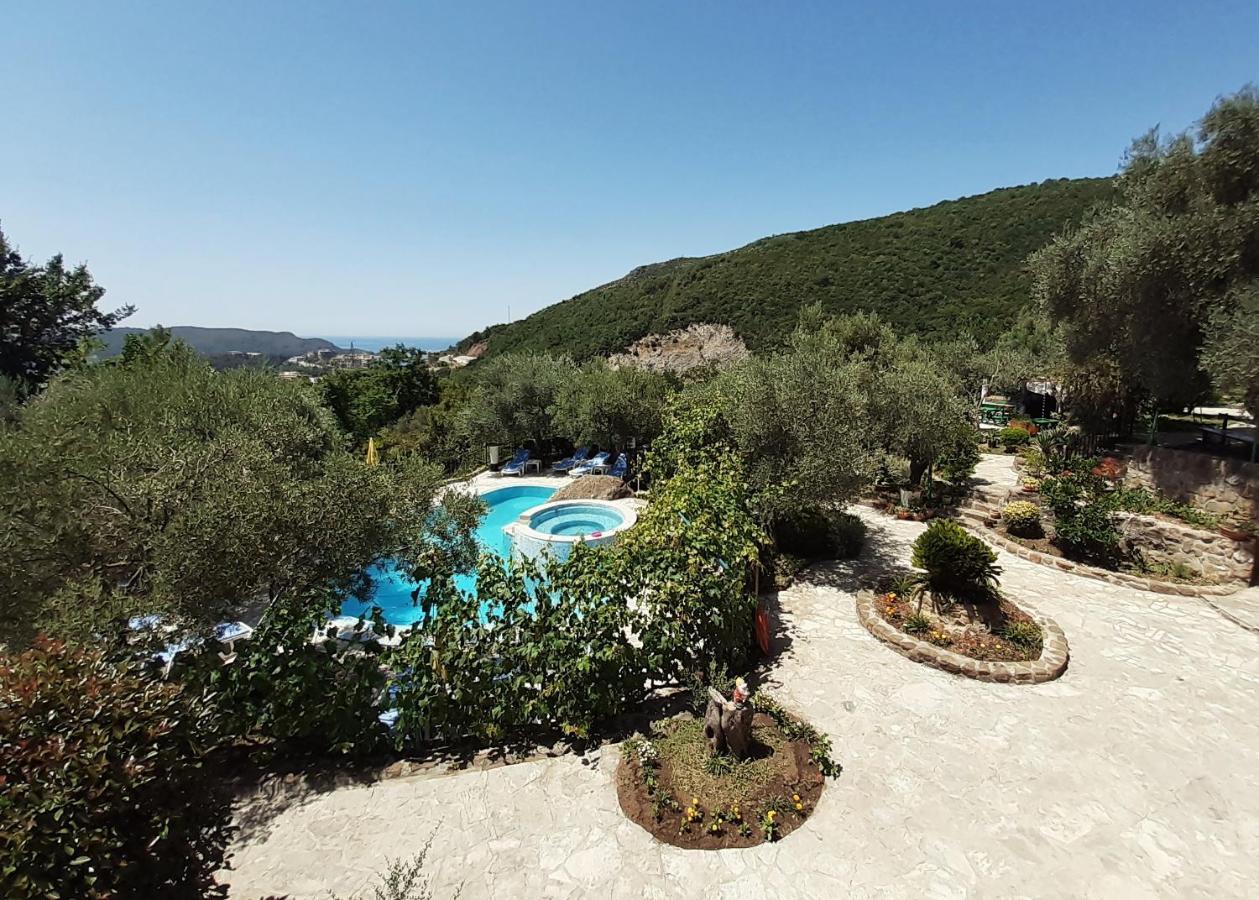 Resort "Maslinjak" Bečići Esterno foto